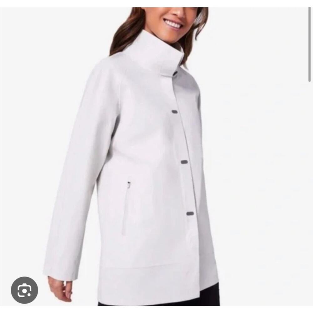 FIGS‎ Women’s M Coro Cream Waterproof Jacket Raincoat Pockets Taped